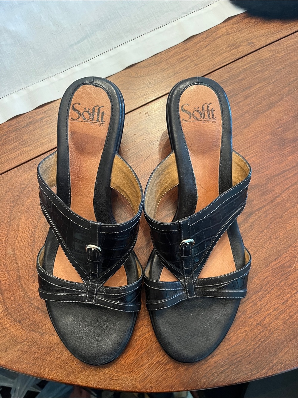 Sofft Black Leather Crossover Buckle Slide Mules